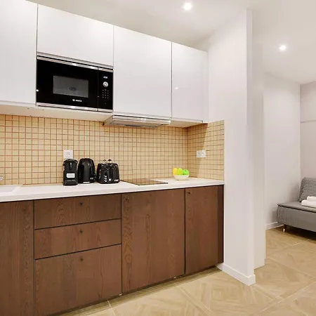 Faubourg Saint Denis 4p Apartament Paryż