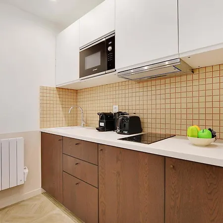 Faubourg Saint Denis 4p *